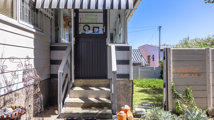 3 Bedroom Property for Sale in De Kelders Western Cape